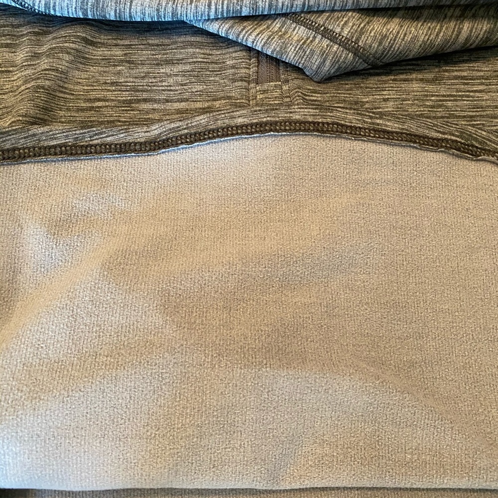 Under armour cold gear top - Picture 4 of 5
